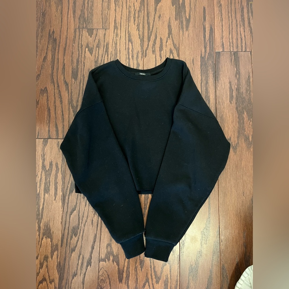 Cropped Crew Neck